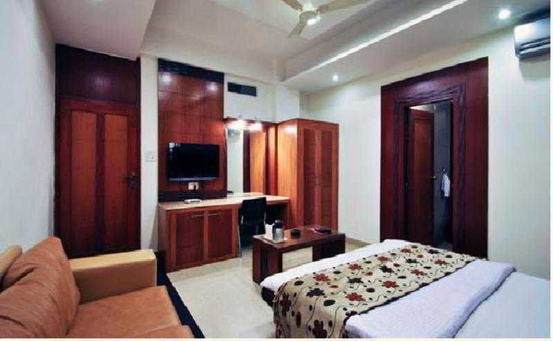 Hotel Mandakini Plaza Kanpur Extérieur photo